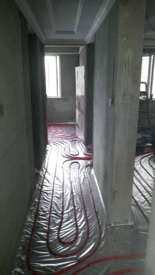 ���̰���