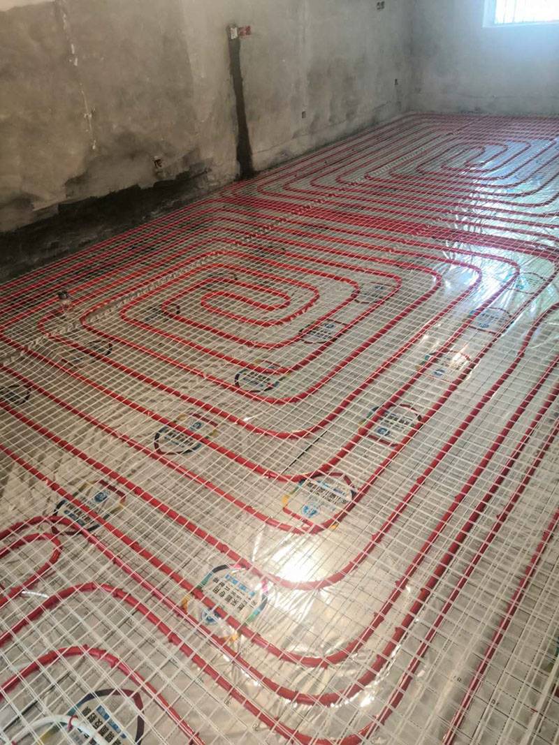 ���̰���